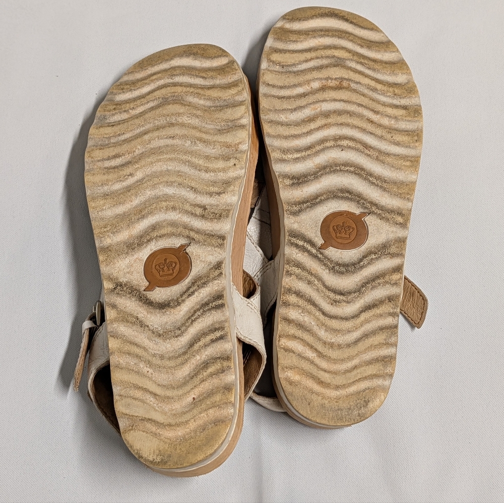 Born White Leather+ Cork Thong Sandals Size 9 - Picture 8 of 13